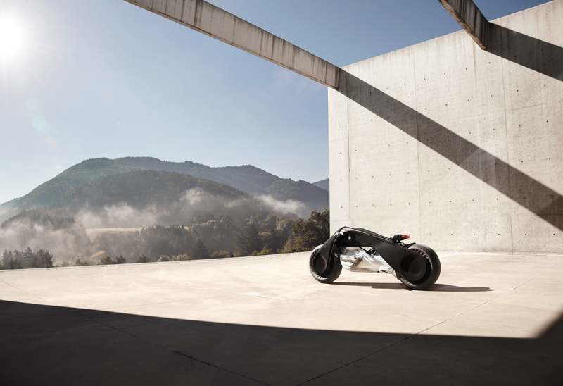 Illustration for article titled How Realistic Is BMW's Motorcycle From 2116? An Explainer